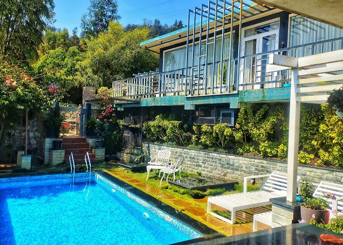 La Niebla Farm Resort
