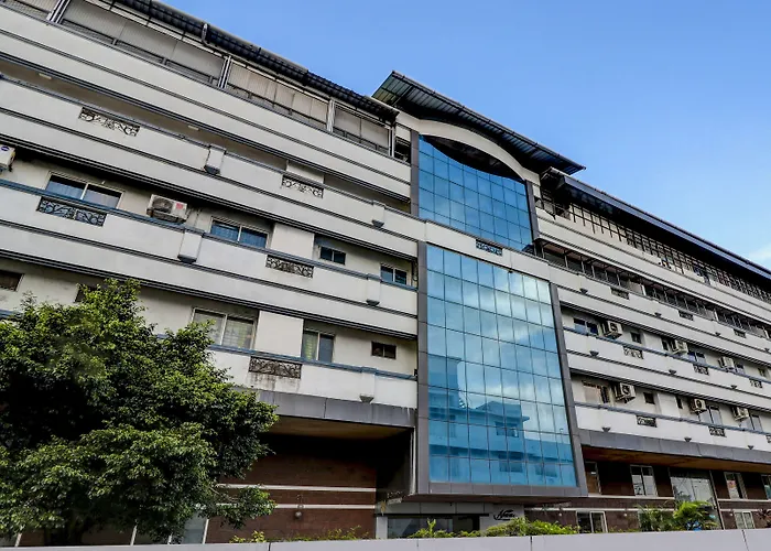 Itsy Hotels Ammu Regency
