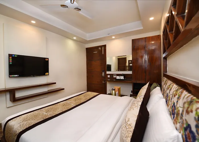 Hotel Blue Pearl - Free Airport Pick Up