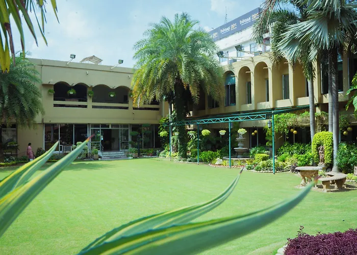 Hotel Yatrik Since 1970