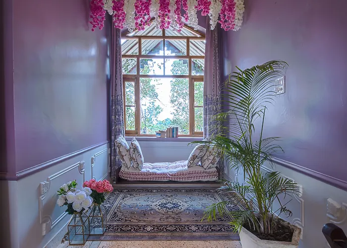 Seclude Nahan, Bantony Cottage