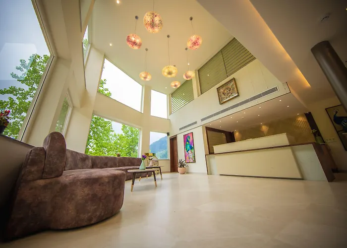Justa Grand View Resort & Spa, Manali
