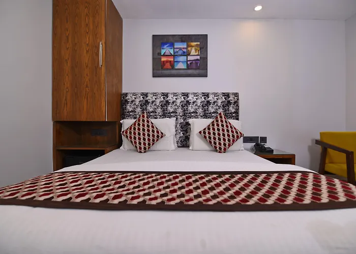 Staybook Hotel Nitya Maharani Free Airport Pickup New Delhi