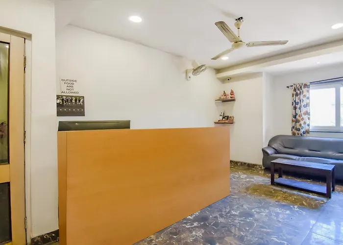 Super Oyo Krishna Guest House