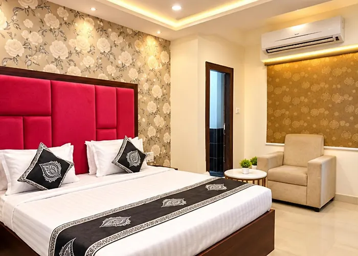 Hotel Oak By Mega Groups
