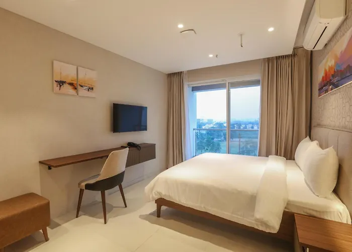 Ar Suites Jewels Royale - Koregaon Park Nx