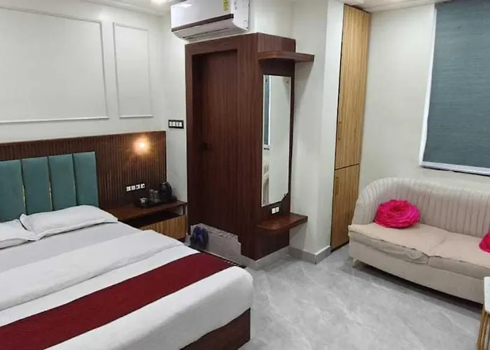 Hotel O K2