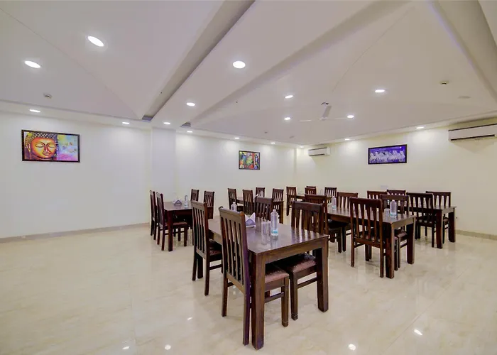 Hotel Grand Suites Near Delhi Aerocity - A Unit Of D'Capitol With Airport Drop