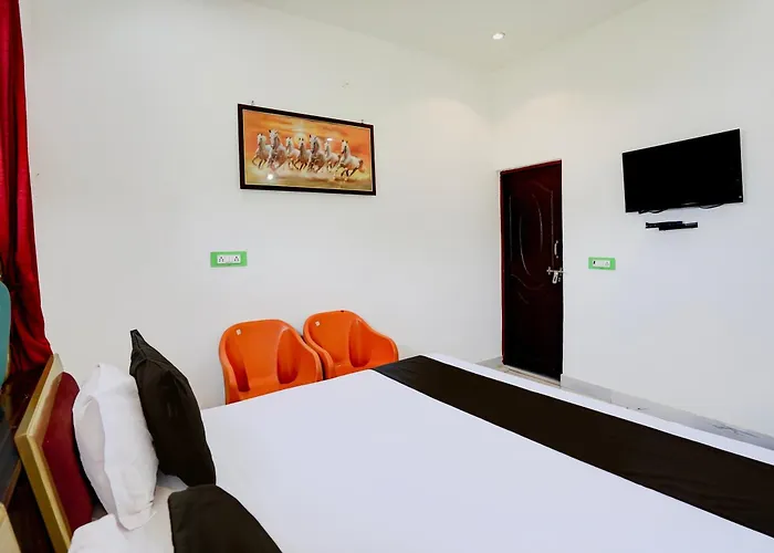 Hotel O Krishna Manu Palace