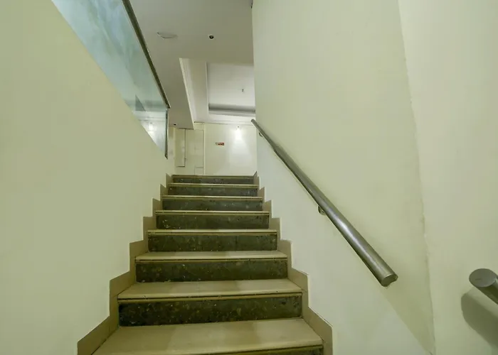Oyo Flagship 81248 Hotel Satya Vilas