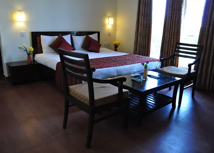 Golden Palm Suites Delhi 