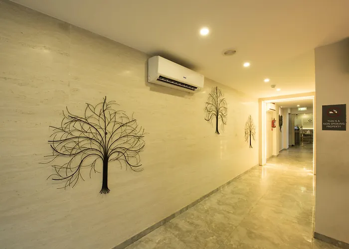Floressa Randa Business Hotel