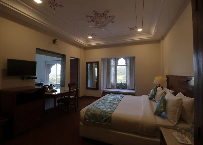 Kumbhalgarh Fort Resort-Pure Veg