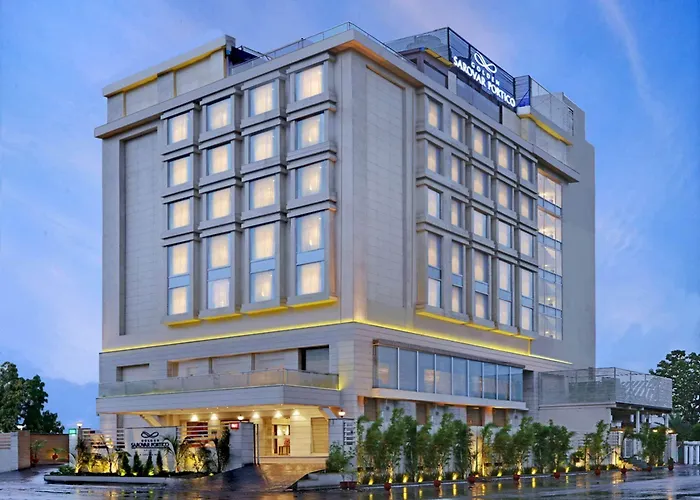 Golden Sarovar Portico