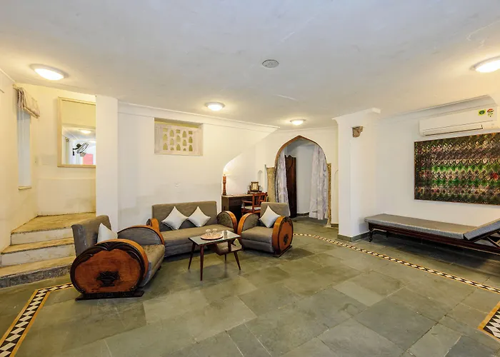 Neemrana Fort-Palace