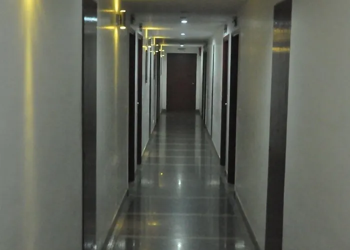 Hotel Deviram Palace Agra 