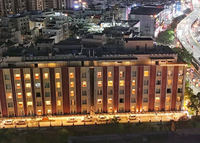 The Altruist Business Hotel Hitech