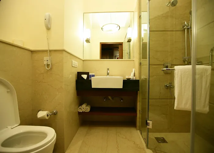Majestic Court Sarovar Portico