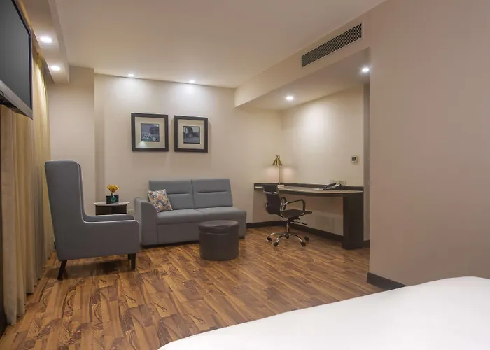 Hampton By Hilton Vadodara-Alkapuri