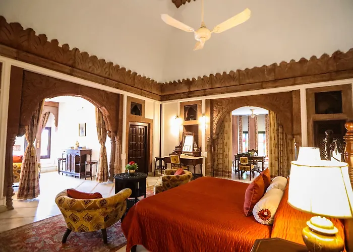 Welcomheritage Bal Samand Lake Palace