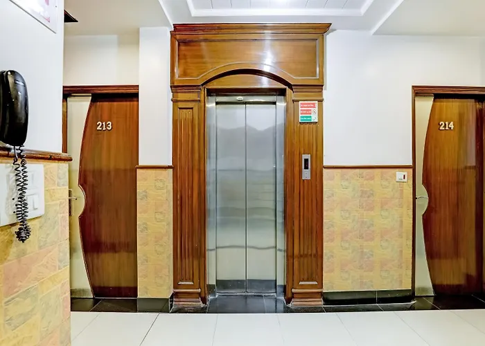 Hotel Grand Park Inn