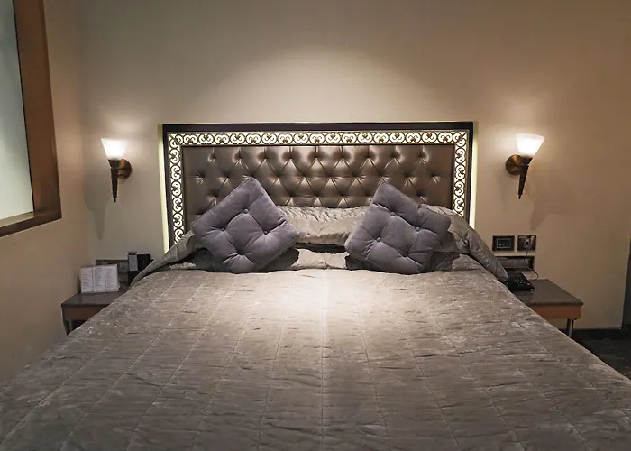 Hotel Peninsula Redpine