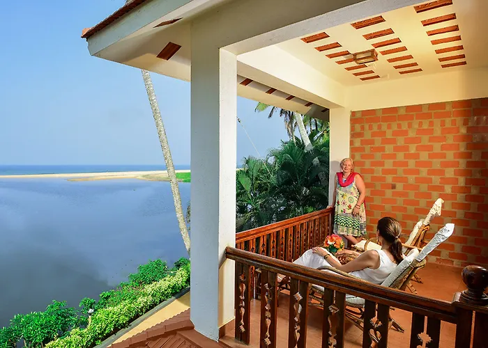 Beach And Lake Ayurvedic Resort, Kovalam