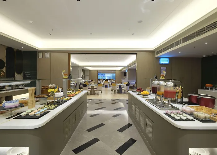 Vivanta Vijayawada, Mg Road