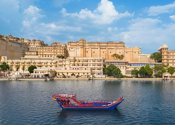 Taj Fateh Prakash Palace Udaipur