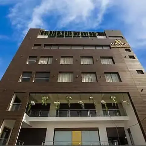 Hotel Ss Grandeur