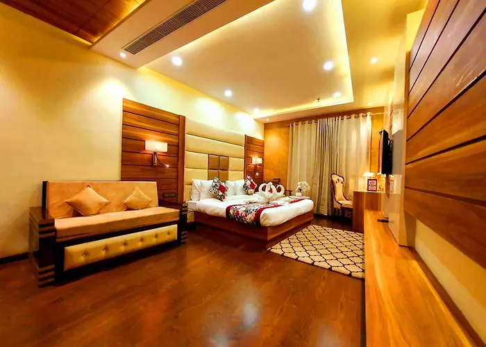 Hotel Makhan Residency