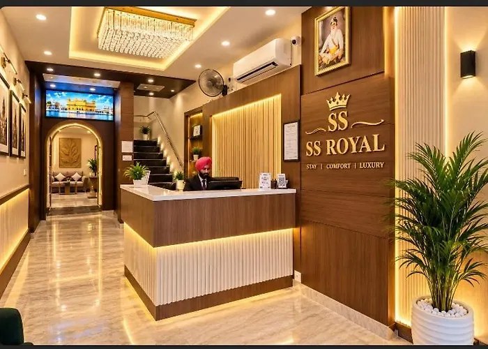 Hotel S.S Royal