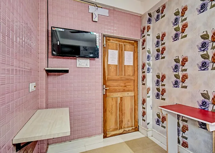 Hotel O New Rainbow Palace Kolkata