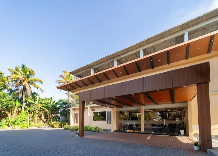 Treebo Grand Vistara Airport Suites Kochi