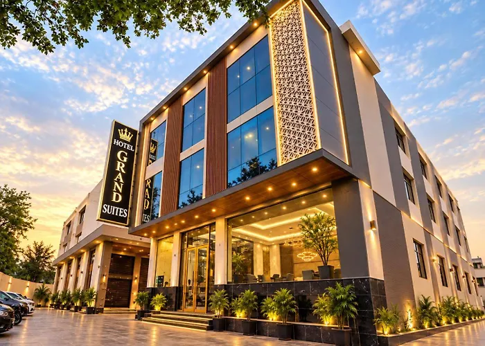 Hotel Grand Suites Near Delhi Aerocity - A Unit Of D'Capitol With Airport Drop