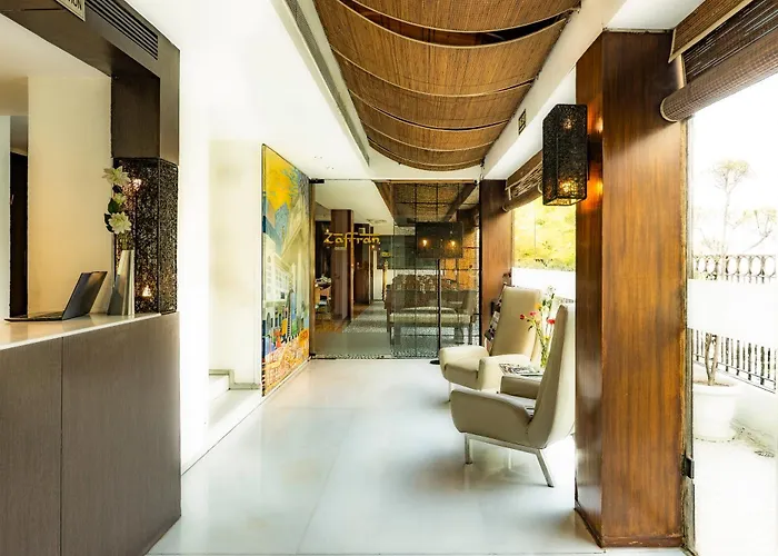 Hotel Palace Heights New Delhi