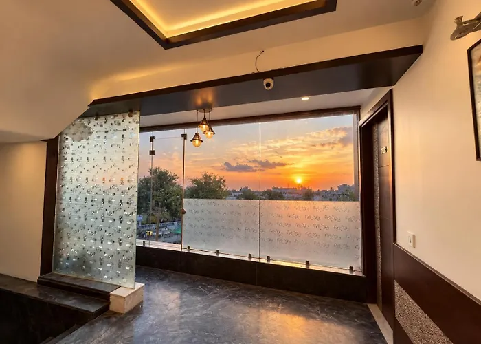 Hotel Taj Heights Agra 