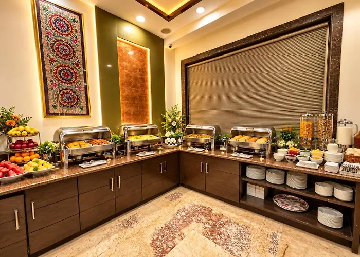 Hotel Taj Heights Agra 