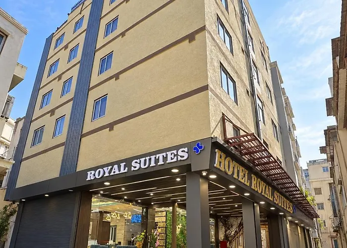 Hotel Royal Suites +