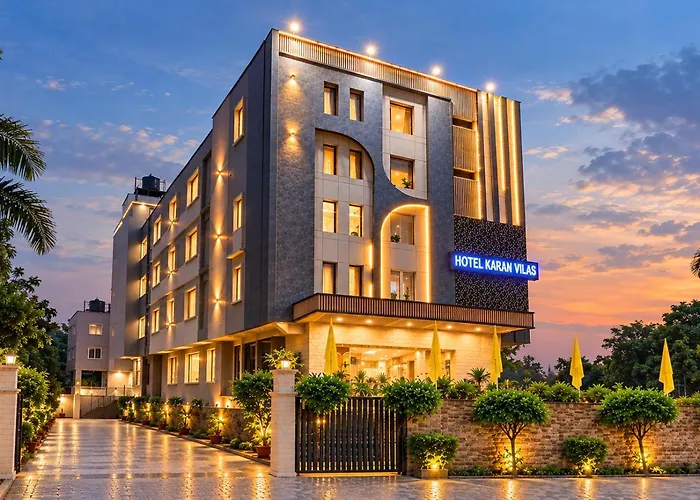Hotel Karan Vilas Agra 