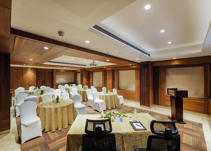 Radisson Blu Towers Kaushambi Delhi Ncr