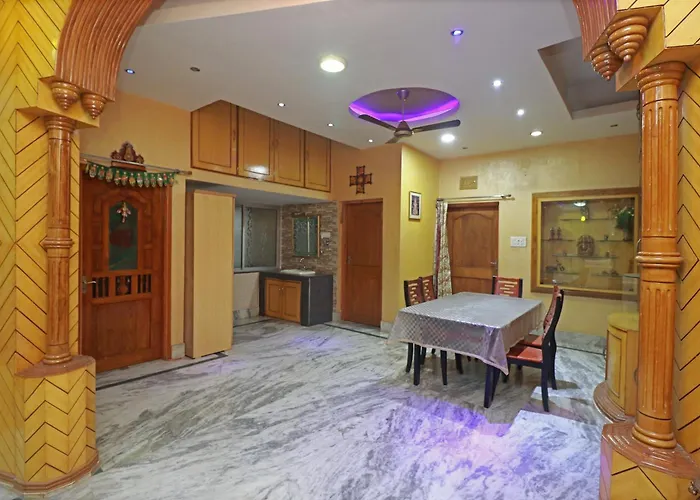 Hotel O Omm Sai Plaza