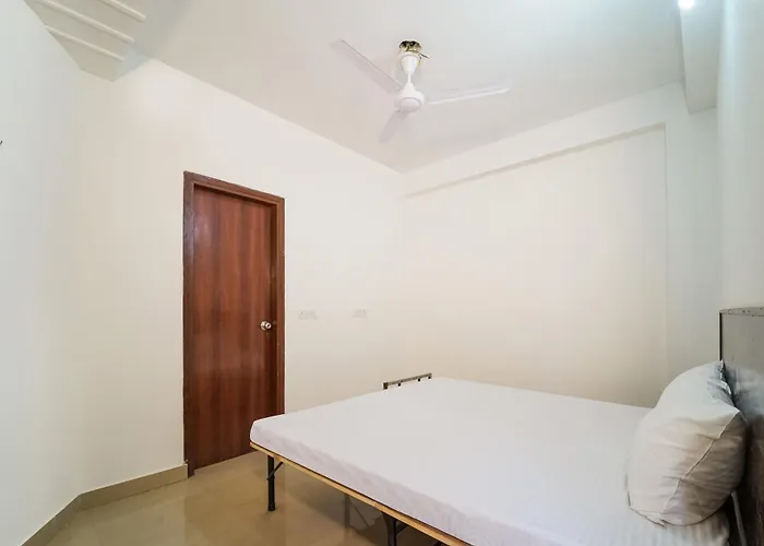 Hotel O Nangloi Railway Station Formerly Chahal Guest House