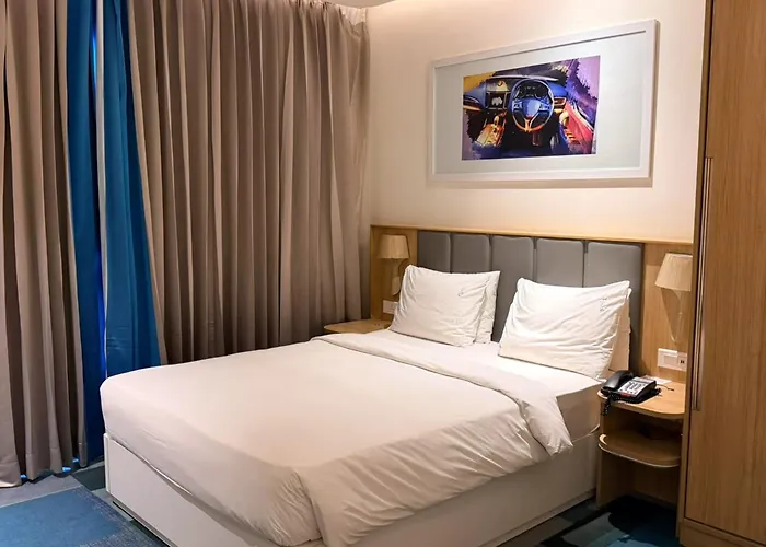 Holiday Inn Express & Suites Bengaluru Old Madras Road By Ihg
