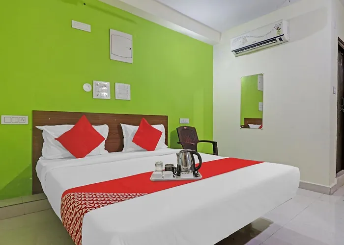 Super Hotel O Dk Reddy Square