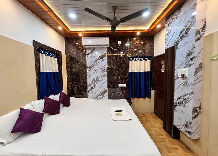 Hotel Holiday Home Digha 