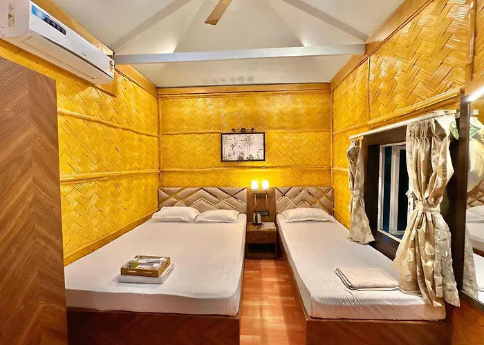 Palli Bangla Resort, Near Ruby Hospital, Anandapur Kolkata