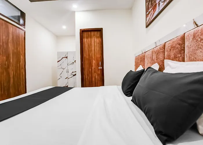 Hotel O A Grand Regency