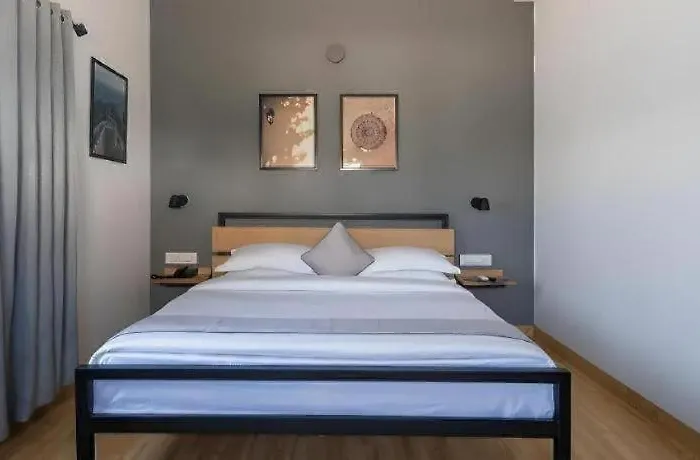 Loft 24, Mansarovar