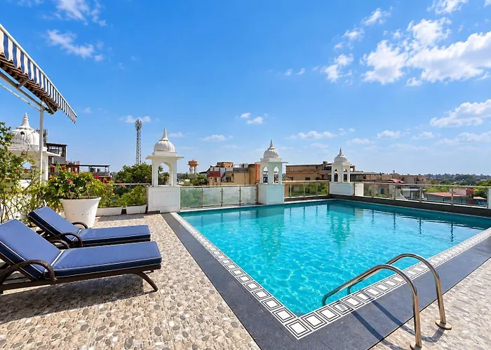 Hotel Atulyaa Taj